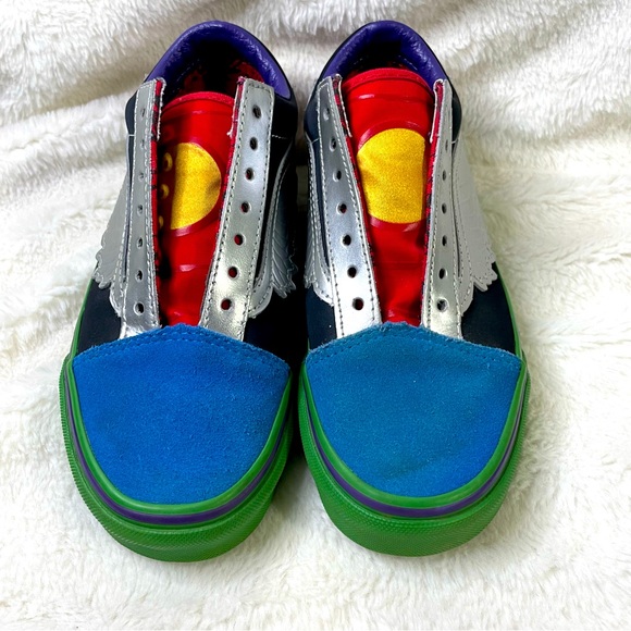 Vans SZ 3.5 Marvel Avengers Old Skool Shoes Captain America - Picture 5 of 8